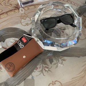 Ray-Ban Wayfarer Sunglasses